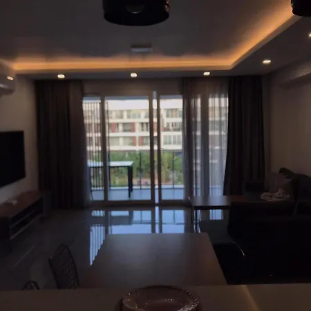 Apartment Courtyard 2 *